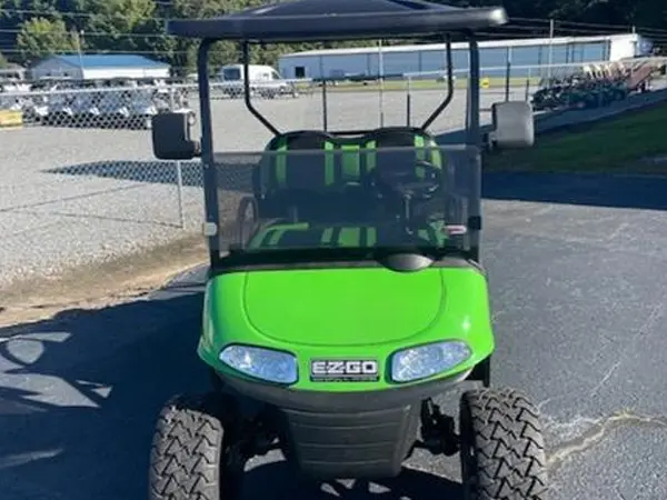 2019 E-Z-GO Freedom® RXV® 2+2 (PTV) Electric EZGo