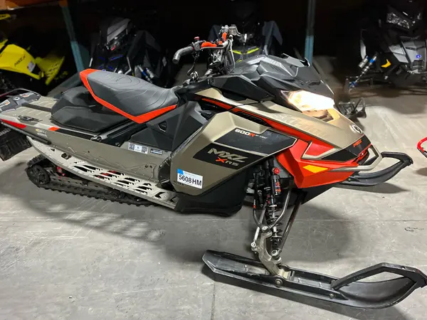 2021 SKI-DOO MXZ X-RS 600R E-TEC ES ICE RIPPER XT 1.5